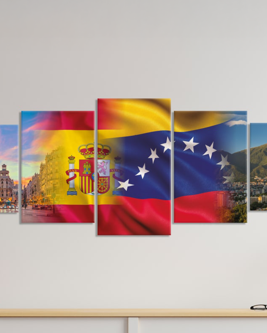 Cuadros Caracas y Madrid con banderas