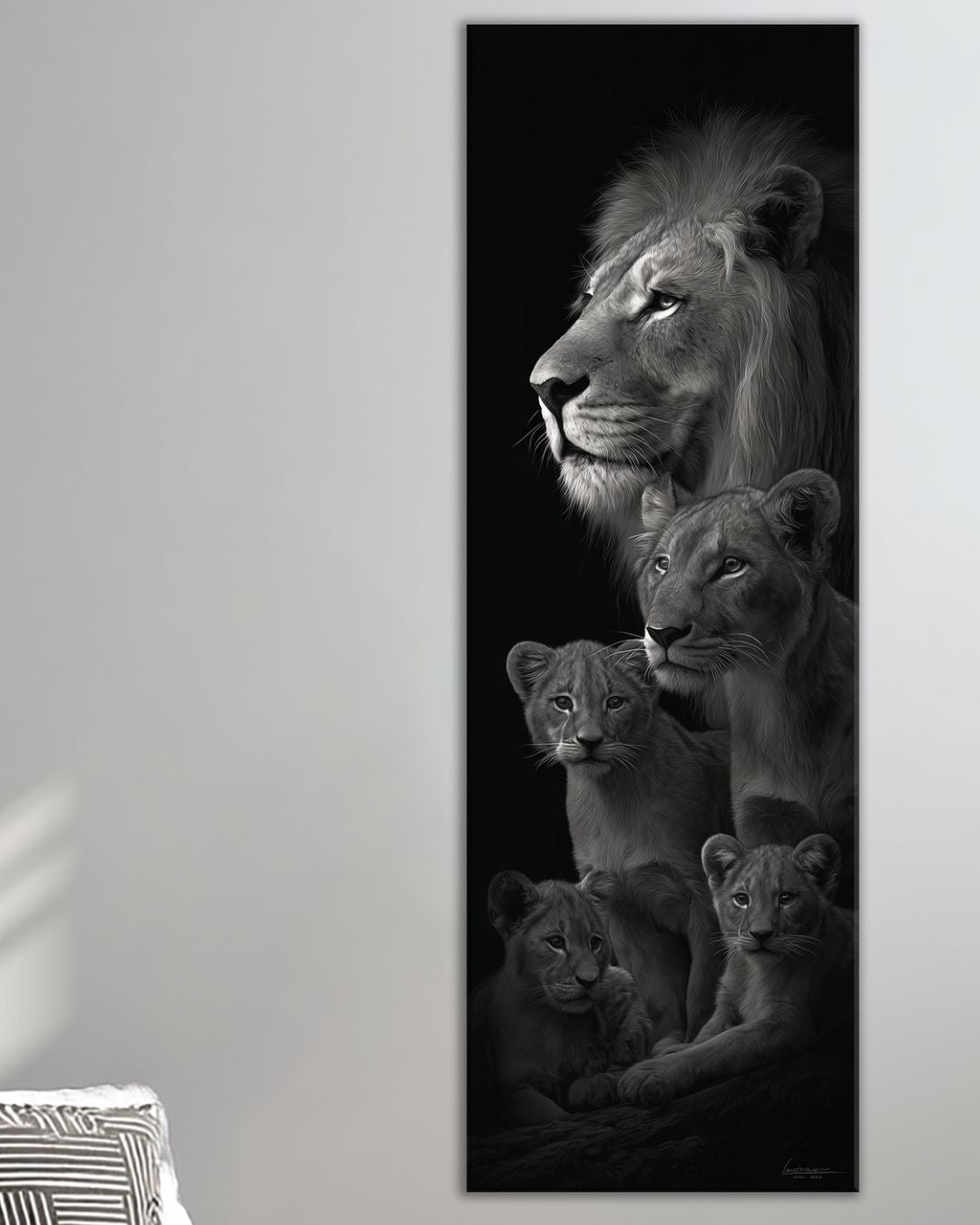 Cuadro Vertical de Familia de Leones en Blanco y Negro